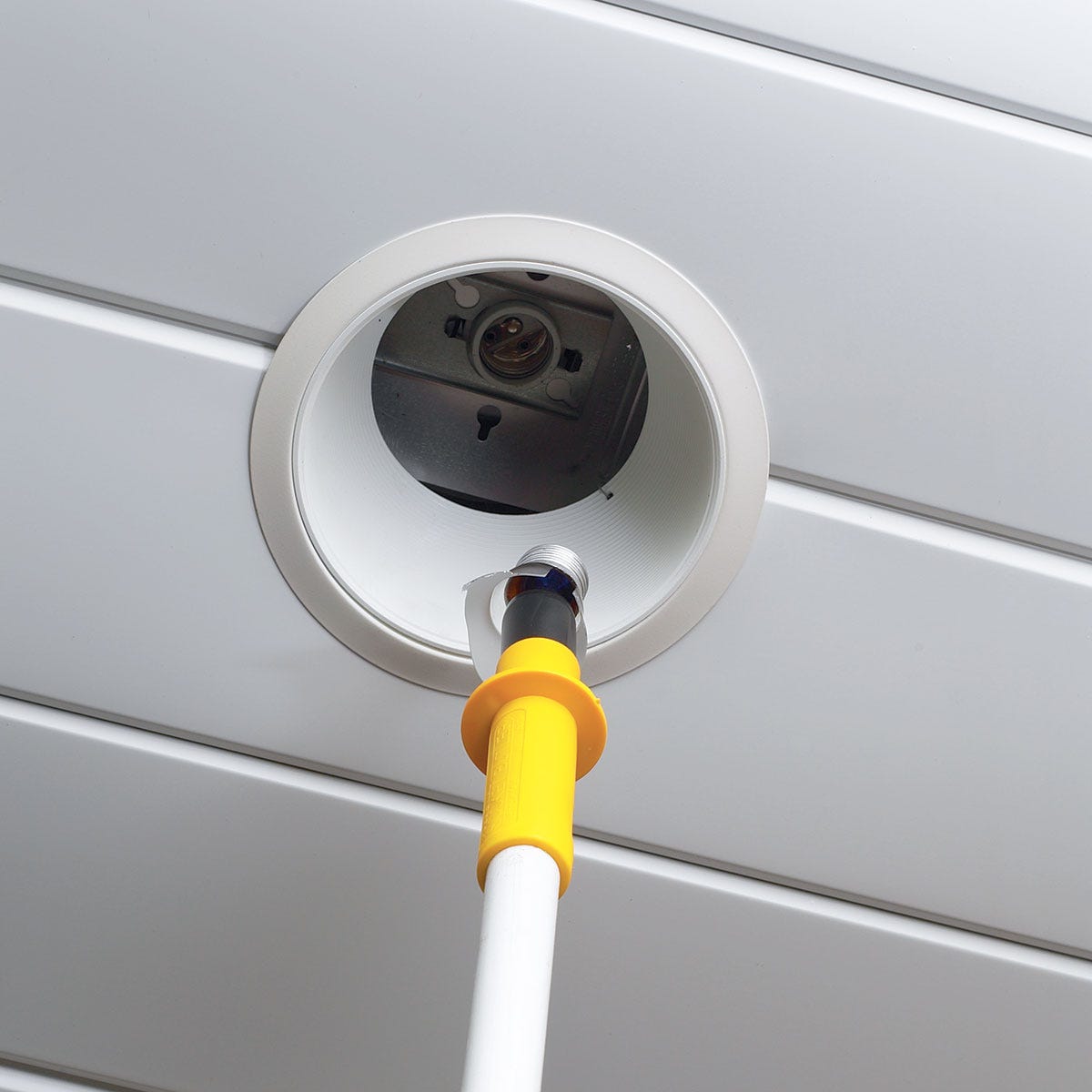 Broken Bulb Remover from Sporty's Tool Shop