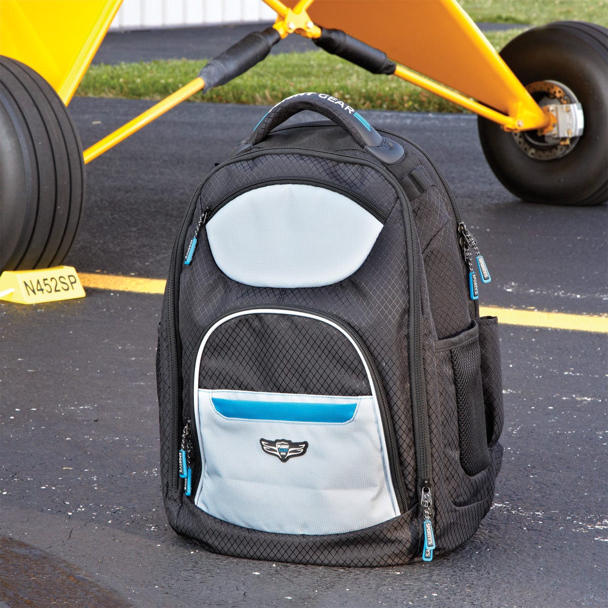 Flight Gear HP Tailwind Backpack from Sporty's Pilot Shop