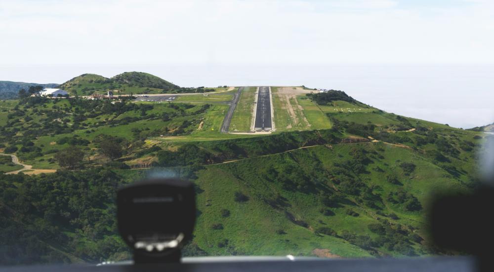Discover 50 Must-Visit Flying Destinations with Sporty’s Digital Guide