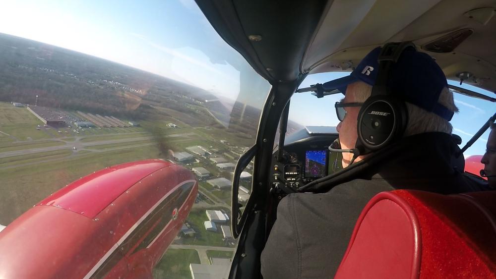 How Do I Prepare for Flying Into Unfamiliar Airports?