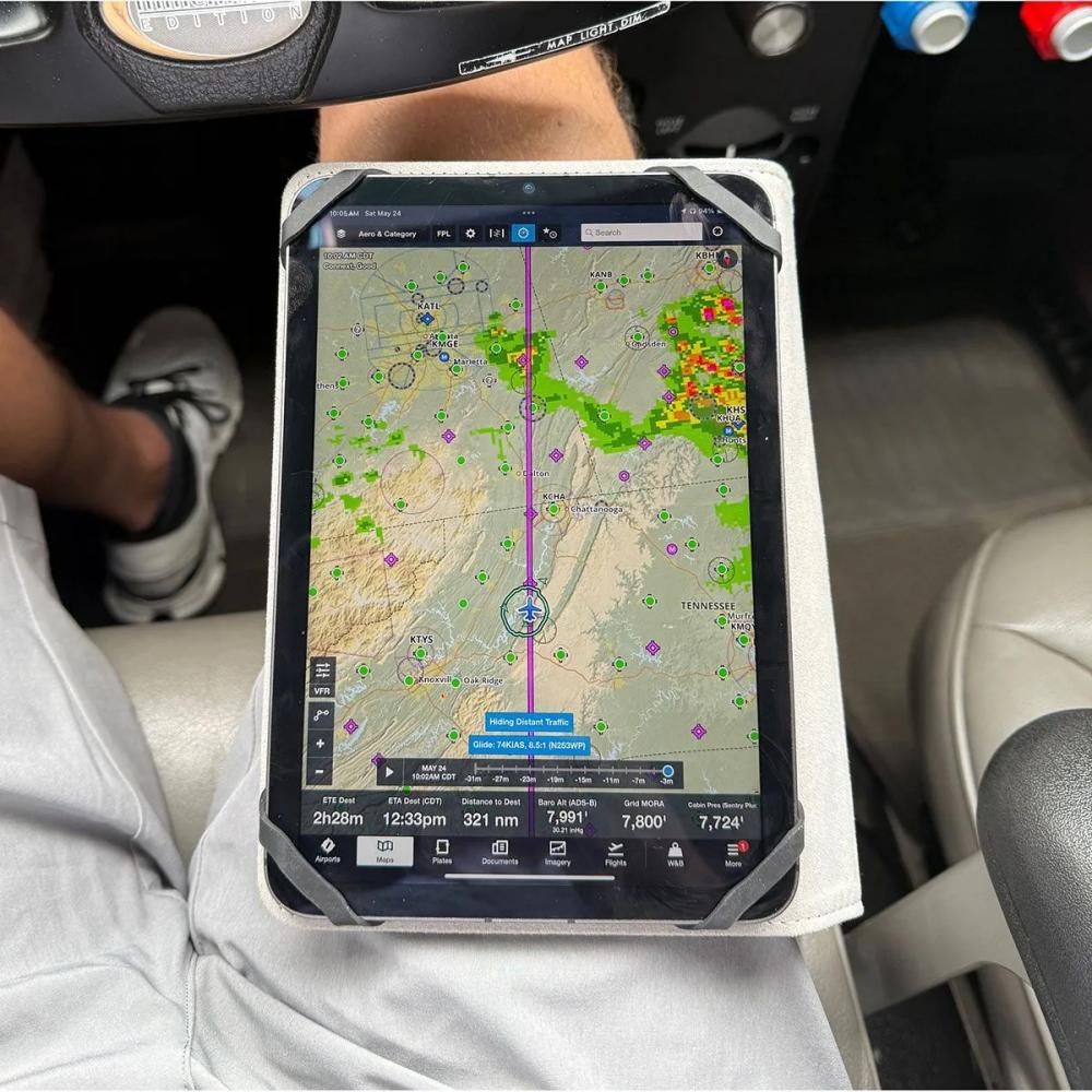 Sporty’s Launches Flight Gear Executive Kneeboard
