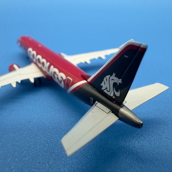 Horizon Air E175LR “Go Cougs” Die-Cast Model