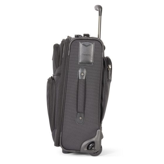 TravelPro® FlightCrew™5 18” Expandable Rollaboard® Bag