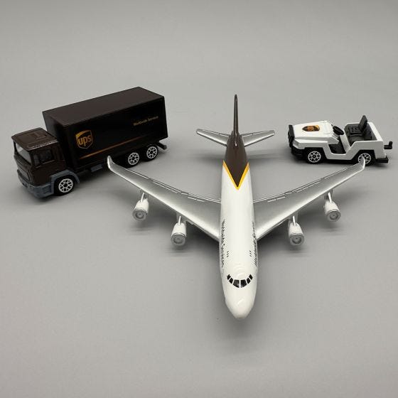 UPS 13 Piece Airport Play Set - MyPilotStore.com