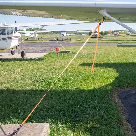cessna 172 tie down
