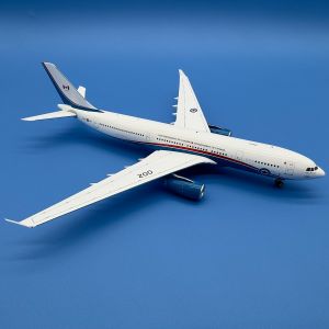 早い者勝ち　激安　1/200　アントノフエアラインズ　ANTONOV 124 USAF Antonov An-124-100M Die-Cast Model