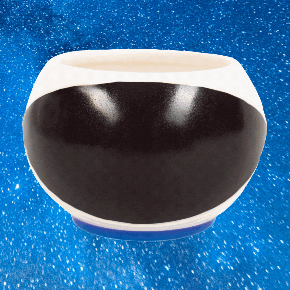 NASA Astronaut Helmet Heat Mug Changing from black to space scene