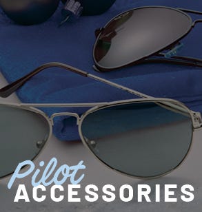 Pilot Accessories belt displayed 