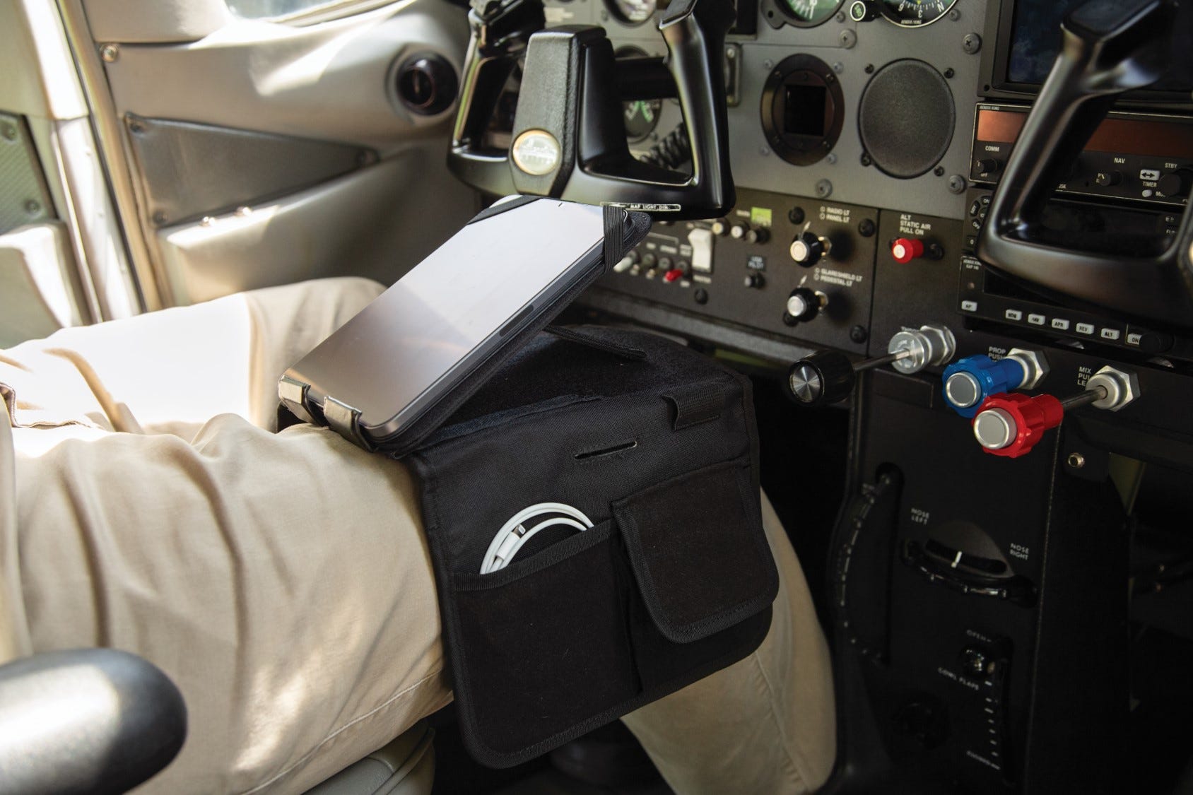 iPad Organizer Kneeboard