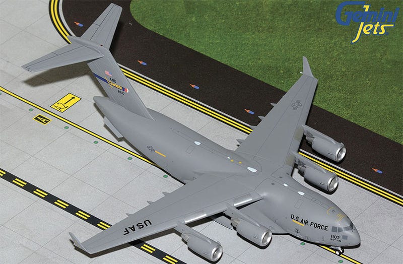 USAF C-17A Globemaster III Die-Cast Model