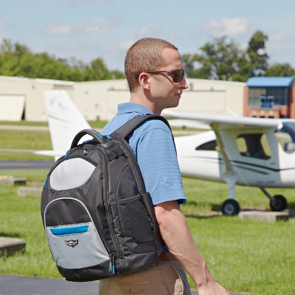 Flight Gear HP Tailwind Backpack from Sporty's Pilot Shop
