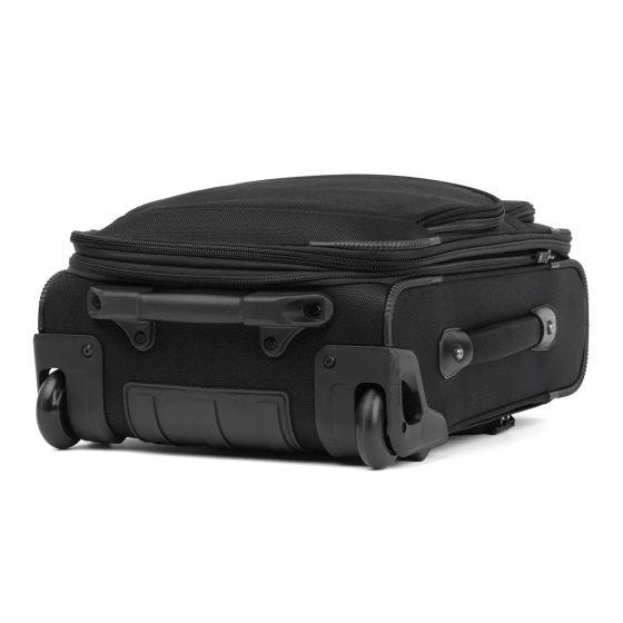 TravelPro FlightCrew 5 Slim Expandable Rollaboard