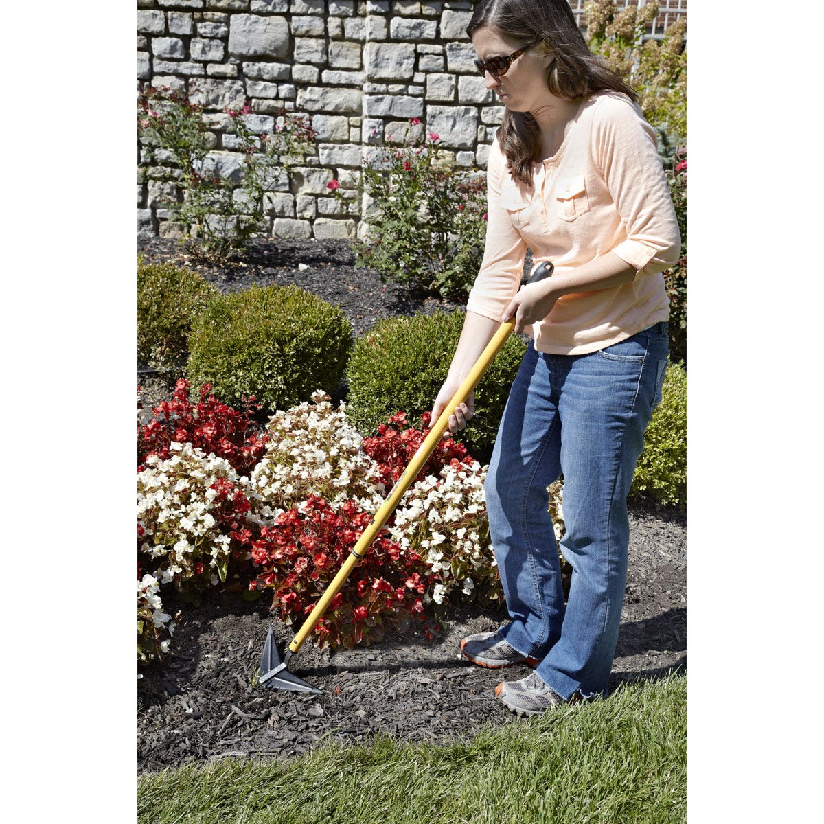 Wider Winged Weeder from Sporty's Tool Shop